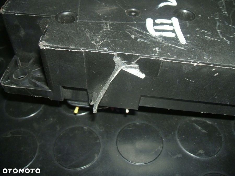 MITSUBISHI OUTLANDER MODUŁ STEROWNIK skrzynka BSI 8637B690 - 5