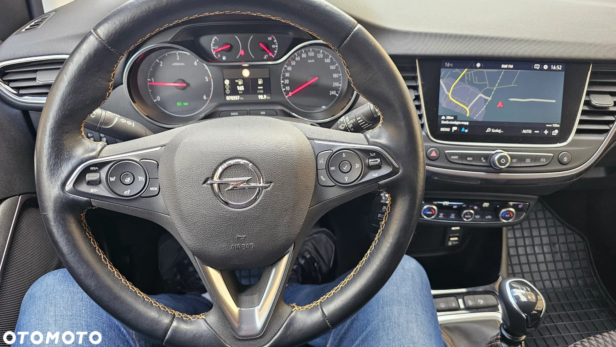 Opel Crossland X - 34