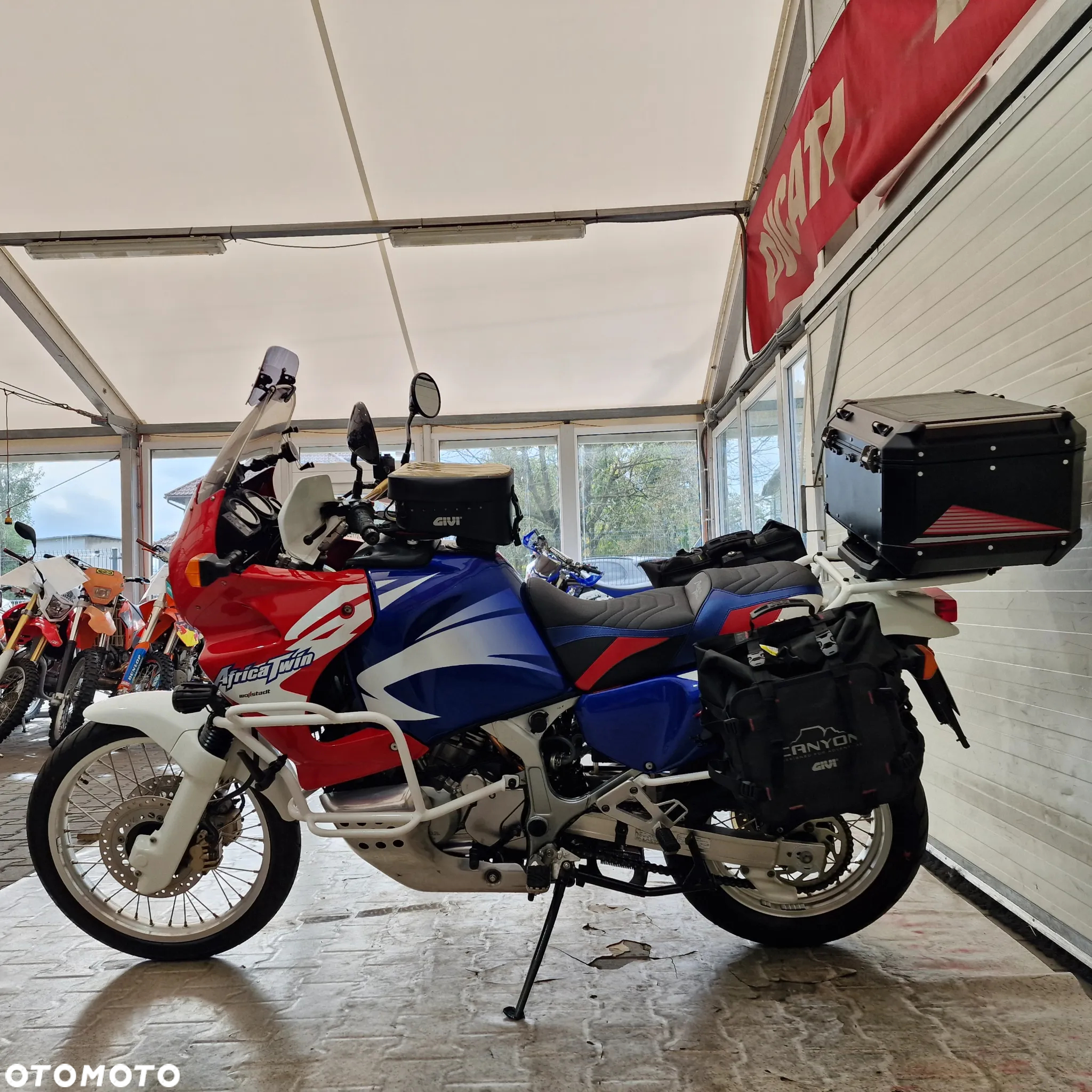 Honda XRV - 20