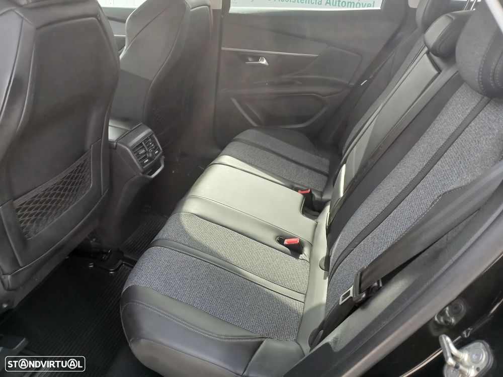 Peugeot 3008 1.5 BlueHDi Allure - 18