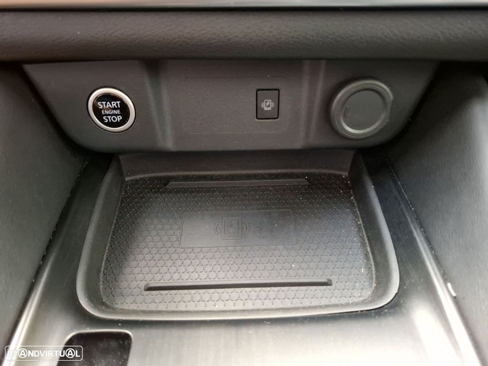 Nissan Qashqai 1.3 DIG-T N-Connecta LED+TT+SKY Xtronic - 23