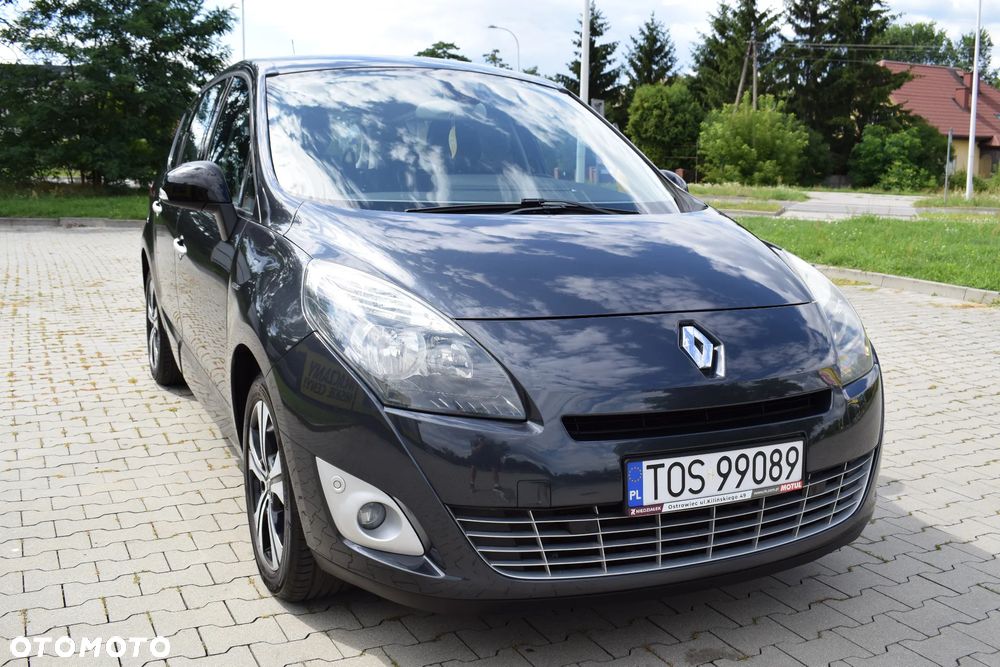 Renault Grand Scenic 2.0 16V 140 CVT Bose Edition - 12