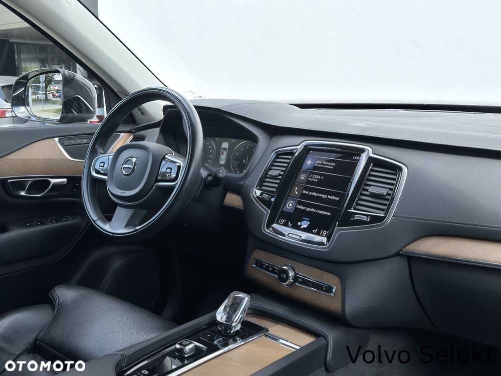Volvo XC 90 - 19