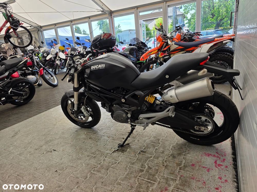 Ducati Monster - 9
