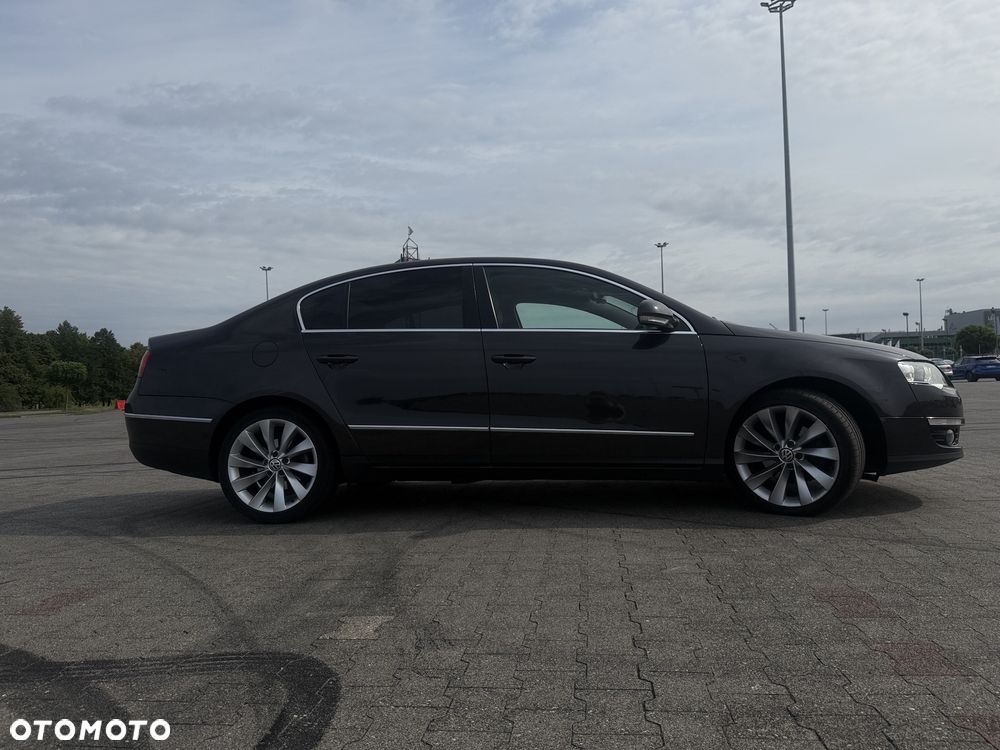 Volkswagen Passat 2.0 TDI DPF Highline - 3