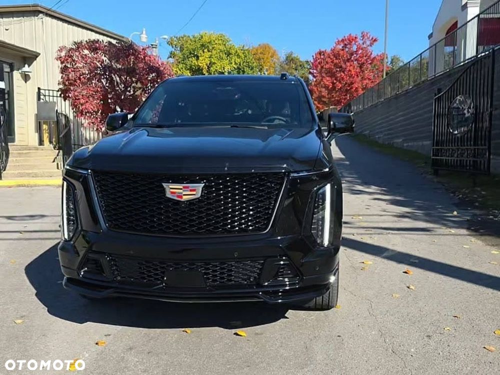 Cadillac Escalade - 2