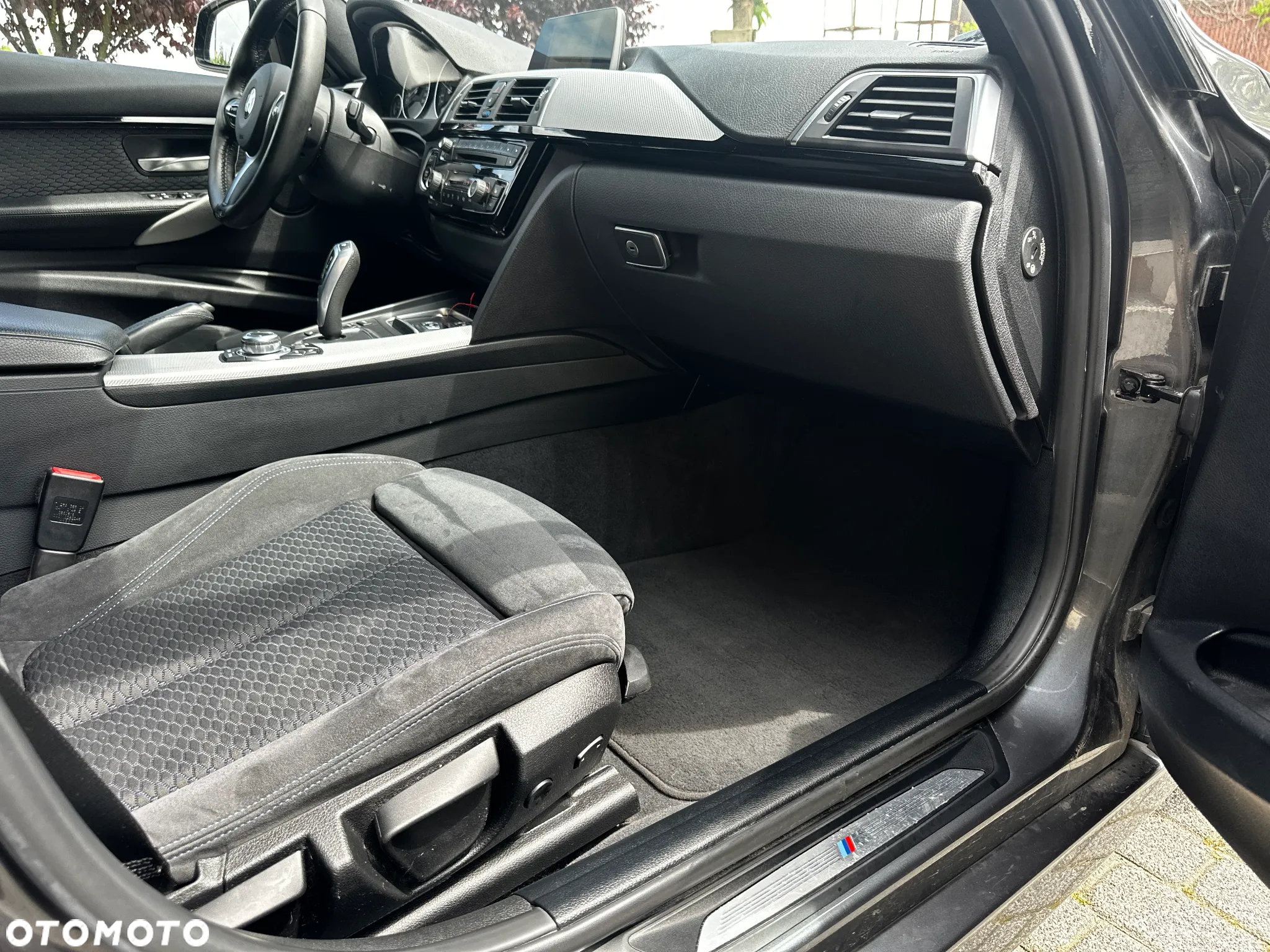 BMW Seria 3 318d Touring Edition M Sport Shadow - 26