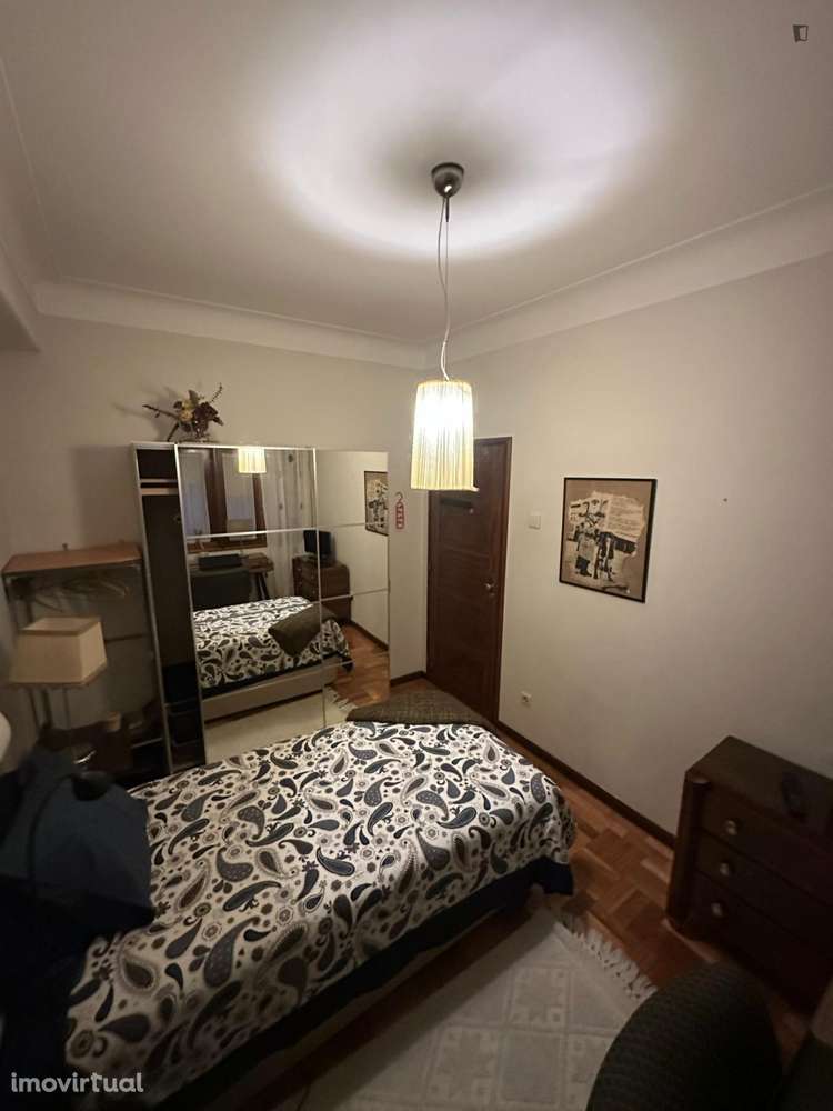 Quarto - localizado em Cedofeita Porto - Grande imagem: 2/10