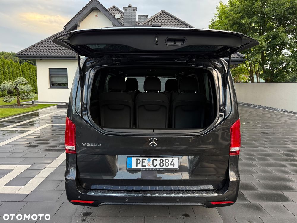 Mercedes-Benz Klasa V 250 d lang 4Matic 9G-TRONIC Avantgarde - 29