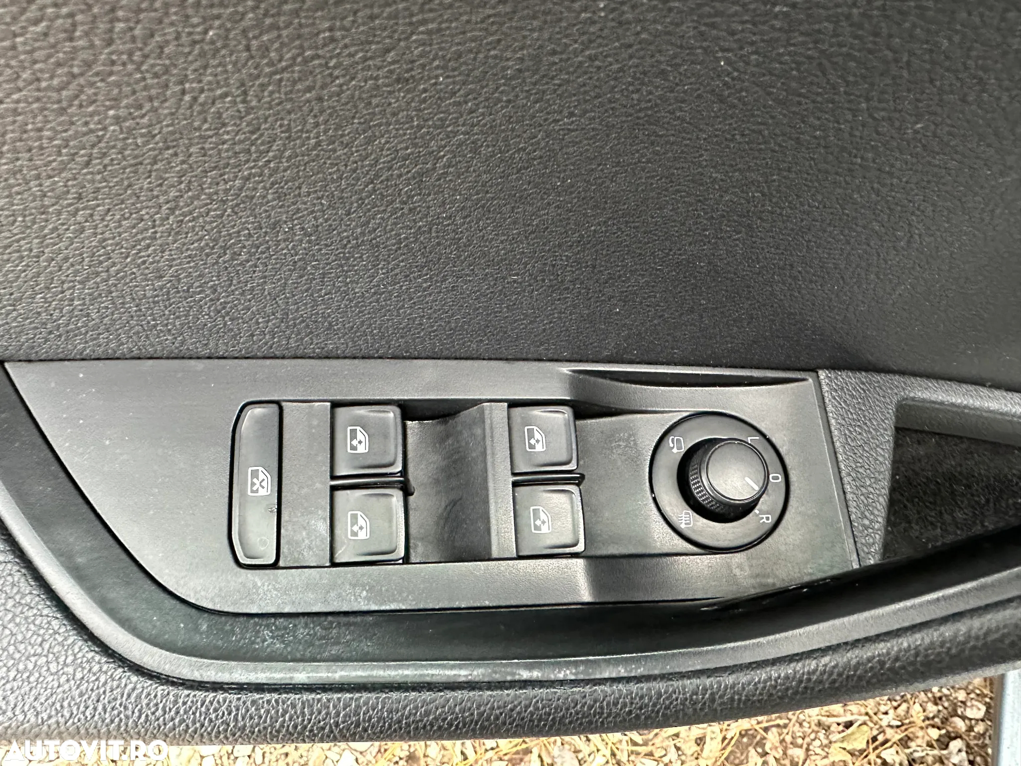 Skoda Superb 1.6 TDI DSG Ambition - 14