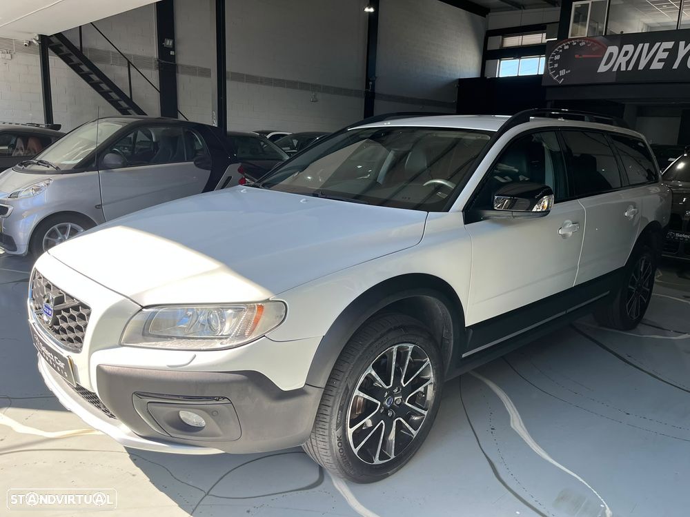 Volvo XC 70 2.0 D4 Momentum Geartronic - 2