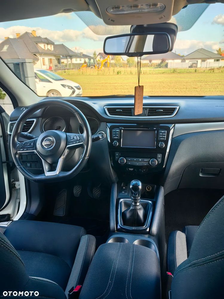 Nissan Qashqai 1.2 DIG-T N-Connecta EU6 - 8