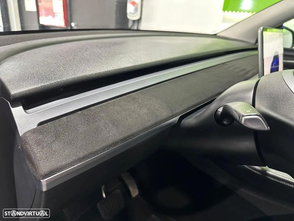 Tesla Model Y Long Range Dual Motor AWD - 47