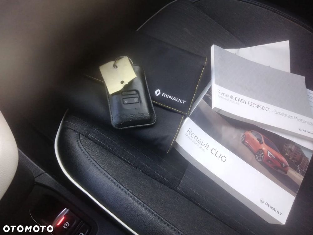 Renault Clio TCe 90 TECHNO - 30