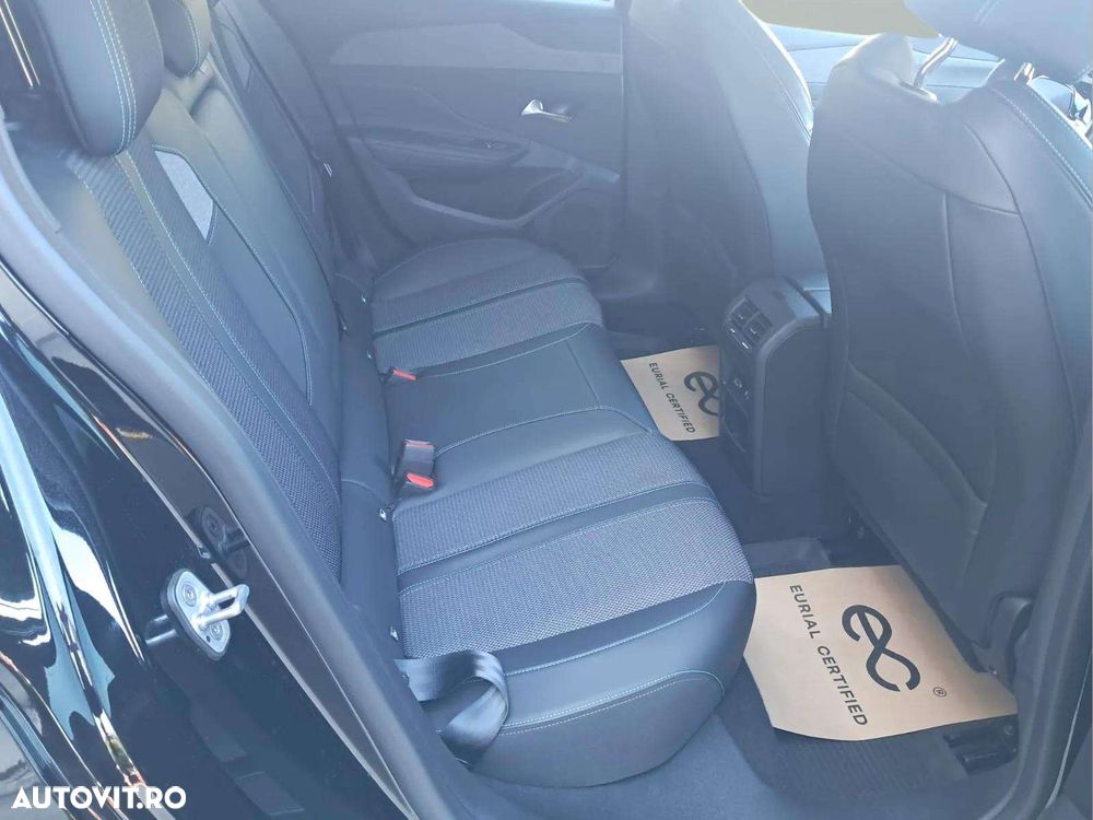 Peugeot 308 - 11