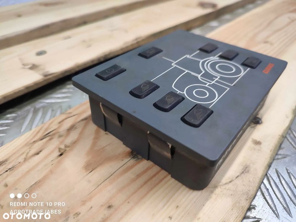 Włącznik świateł roboczych Claas Axion - 4