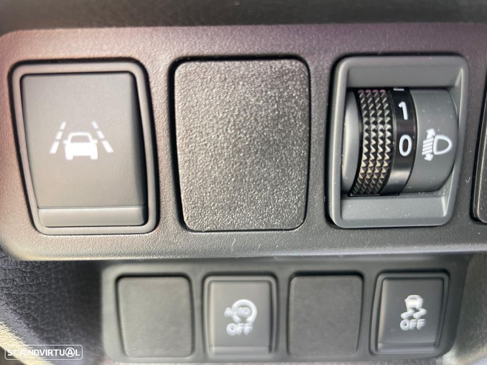 Nissan Qashqai 1.5 dCi N-Connecta 18 - 18