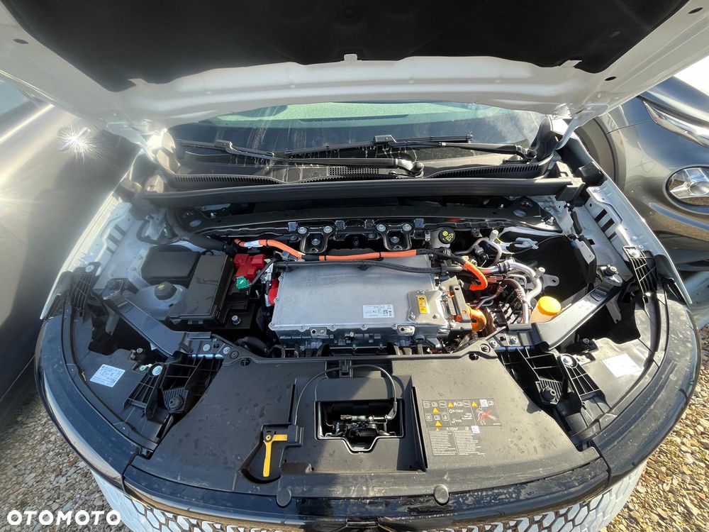 Renault Scenic 220 Long Range Techno - 9