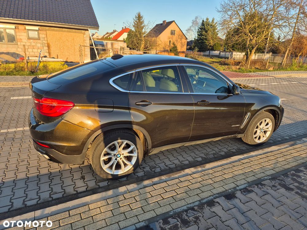 BMW X6 xDrive40d - 14