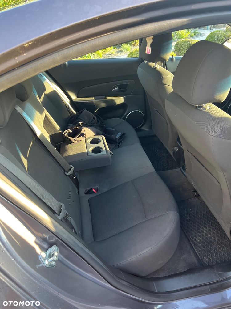 Chevrolet Cruze 1.8 LT - 5