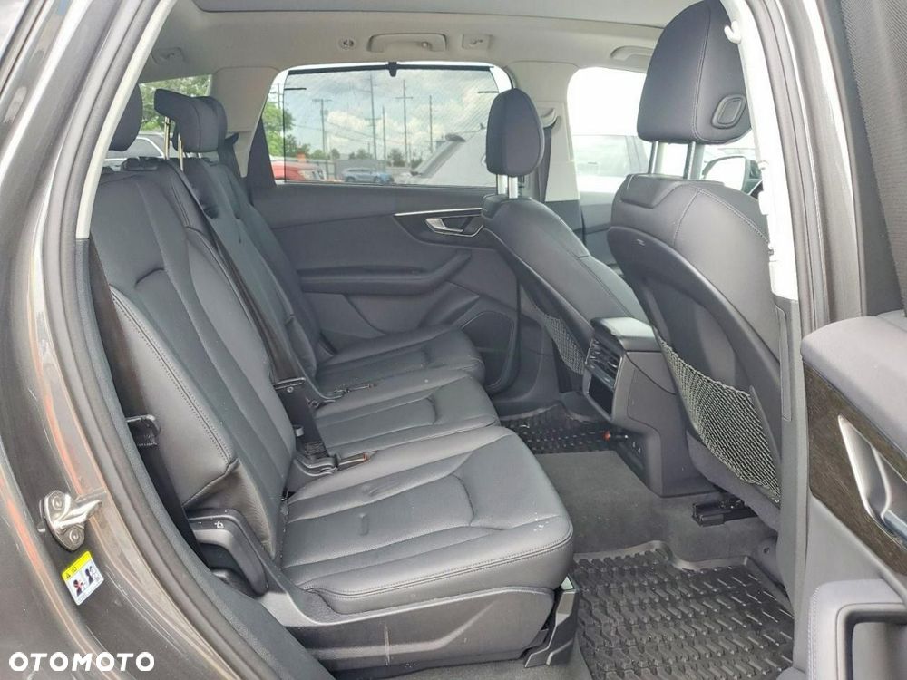 Audi Q7 55 TFSI quattro tiptronic S line - 11