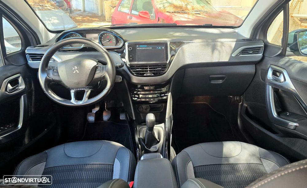 Peugeot 2008 PureTech 82 Allure - 15