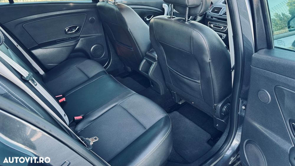 Renault Megane ENERGY dCi 110 Start & Stop Bose Edition - 23