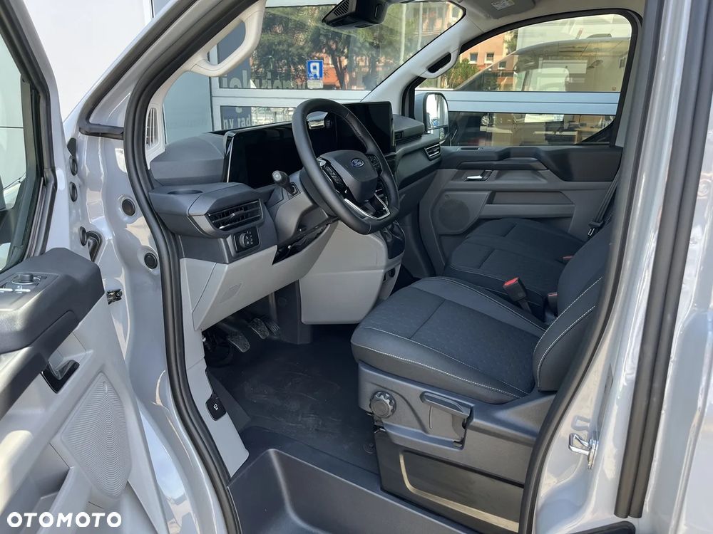 Ford Transit Custom V710 Limited 150 KM - 14