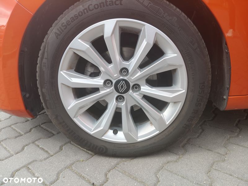 Renault Clio - 21