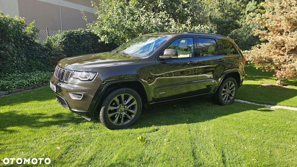 Jeep Grand Cherokee - 10
