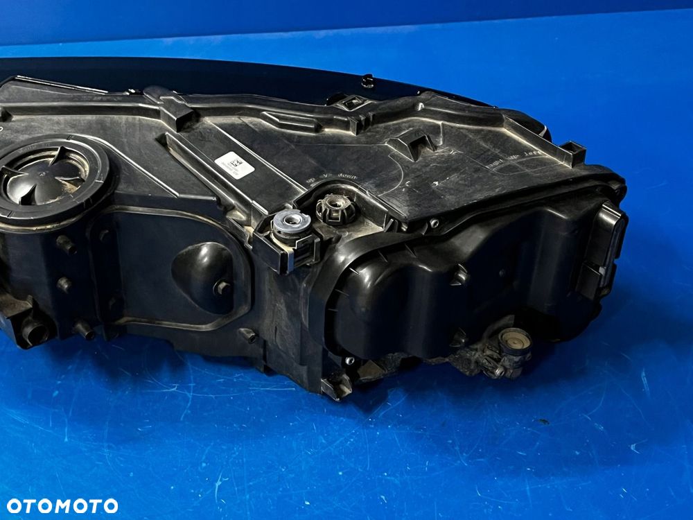 PRAWY FULL LED AUDI Q7 4M0 LIFT ORYGINAŁ USA BDB - 8