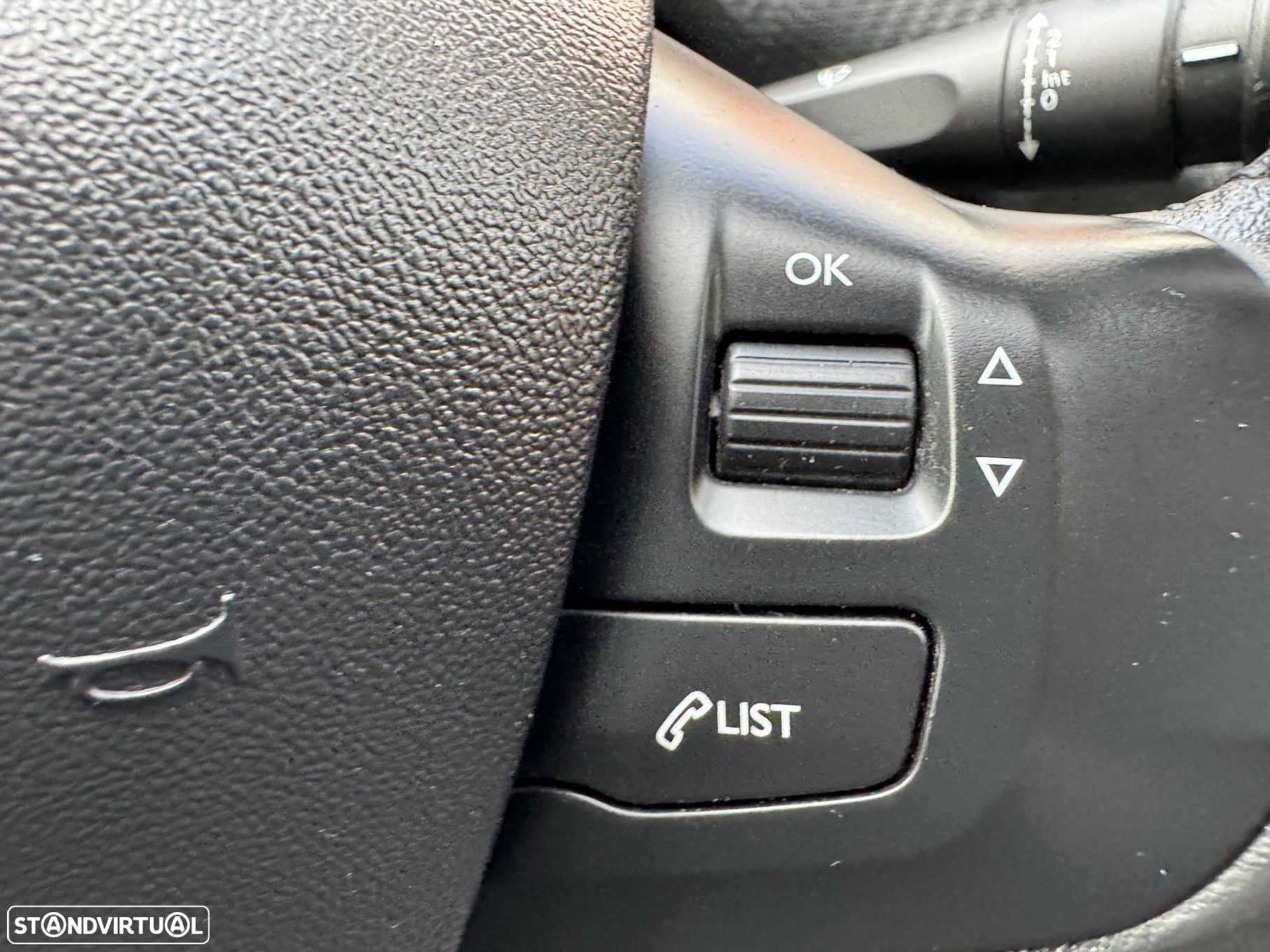 Peugeot 2008 1.6 BlueHDi Style - 31