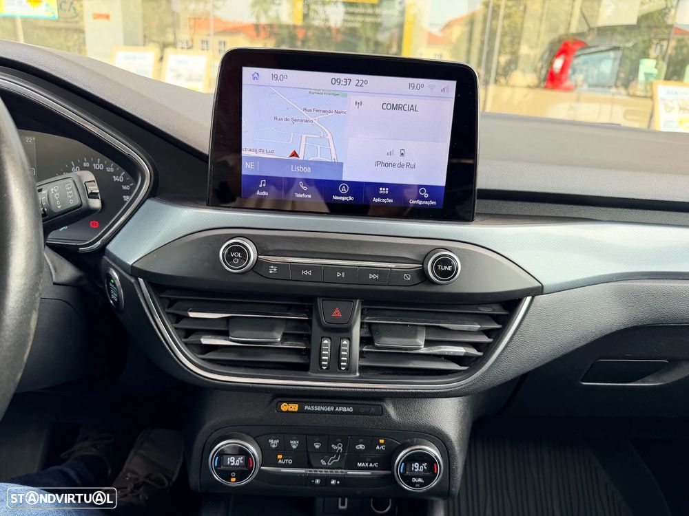 Ford Focus SW 1.0 EcoBoost Active X - 28