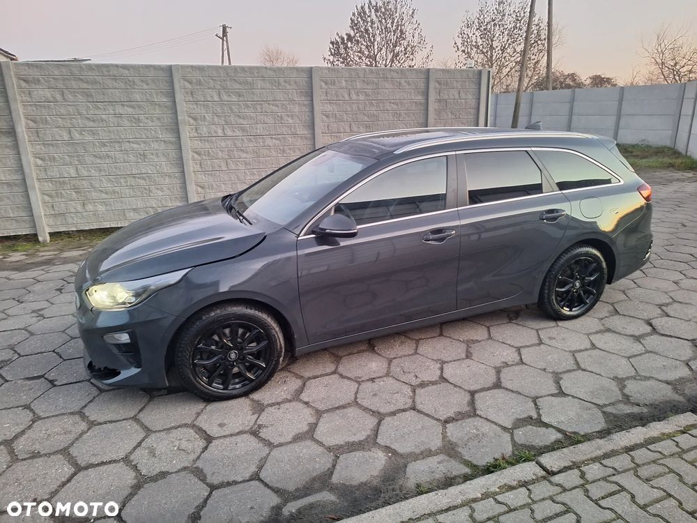 Kia Ceed 1.6 CRDi Platinum Edition - 3