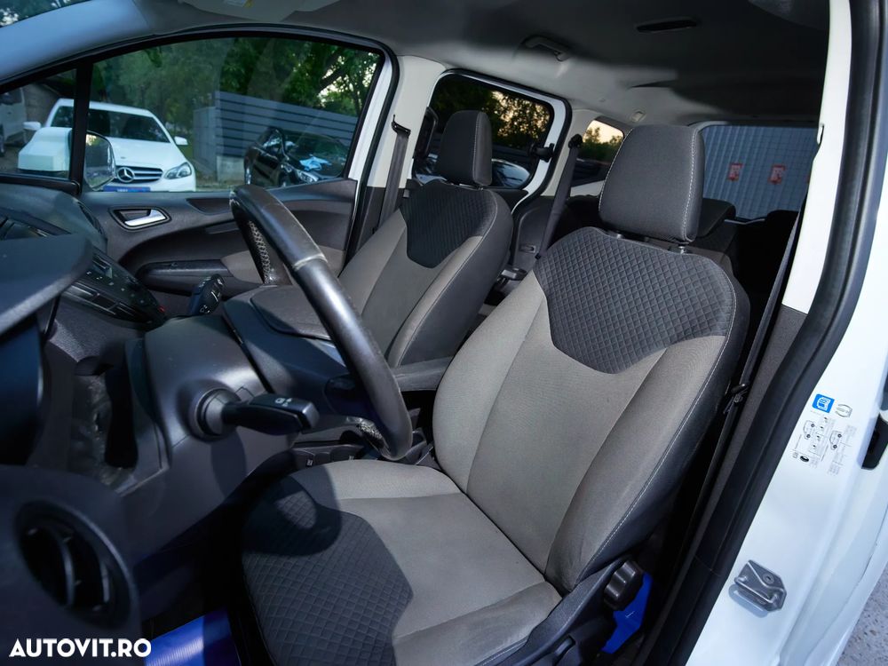 FORD Tourneo Courier 2019 — imagine 12