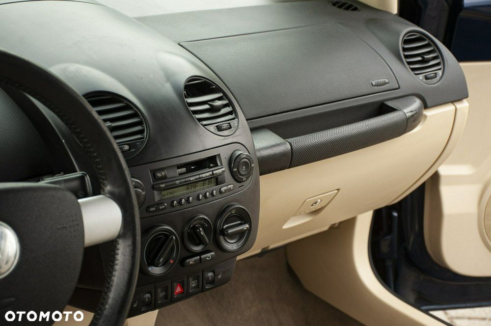 Volkswagen New Beetle 2.0 Freestyle - 33