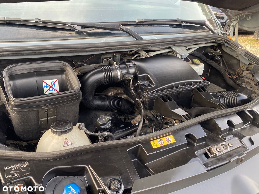 Mercedes-Benz Sprinter 319CDI V6 - 13