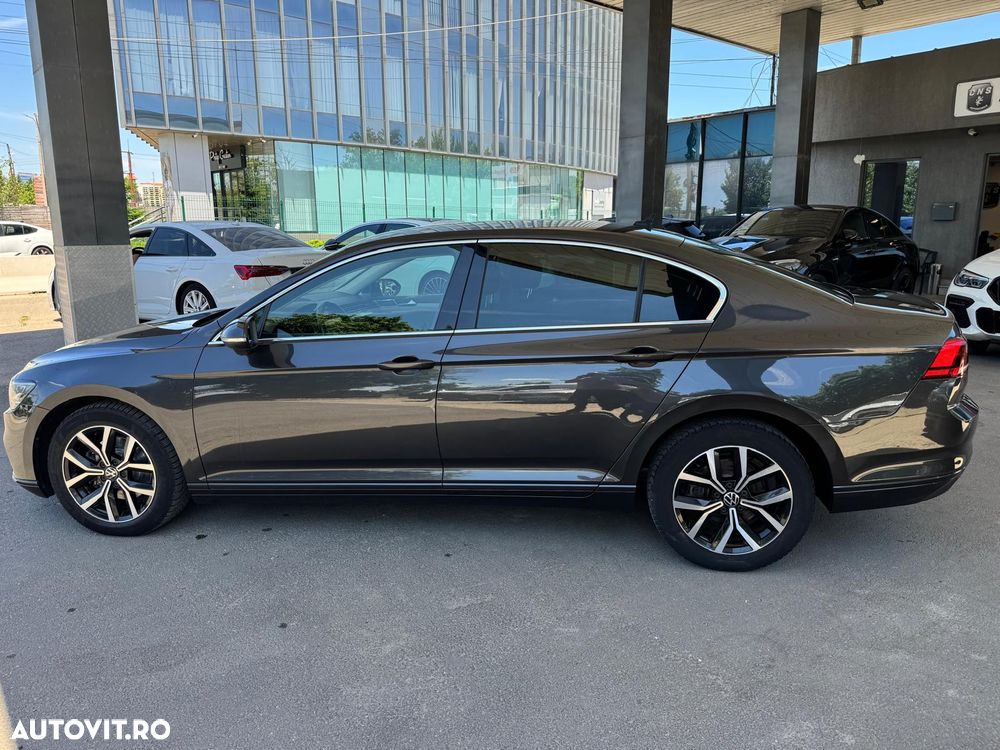 Volkswagen Passat 2.0 TDI DSG Comfortline - 10