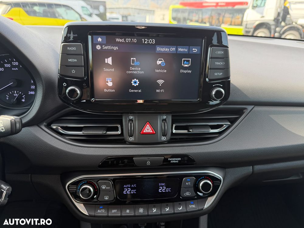 Hyundai i30 - 24