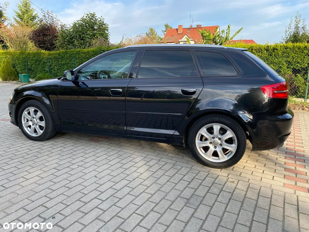Audi A3 Sportback - 3