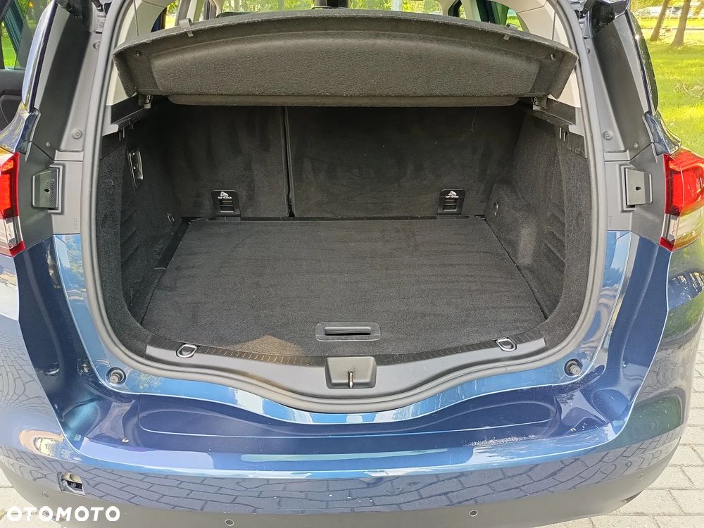 Renault Scenic - 26