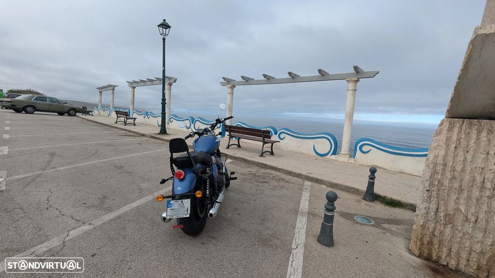 Royal Enfield Super Meteor 650 - 2