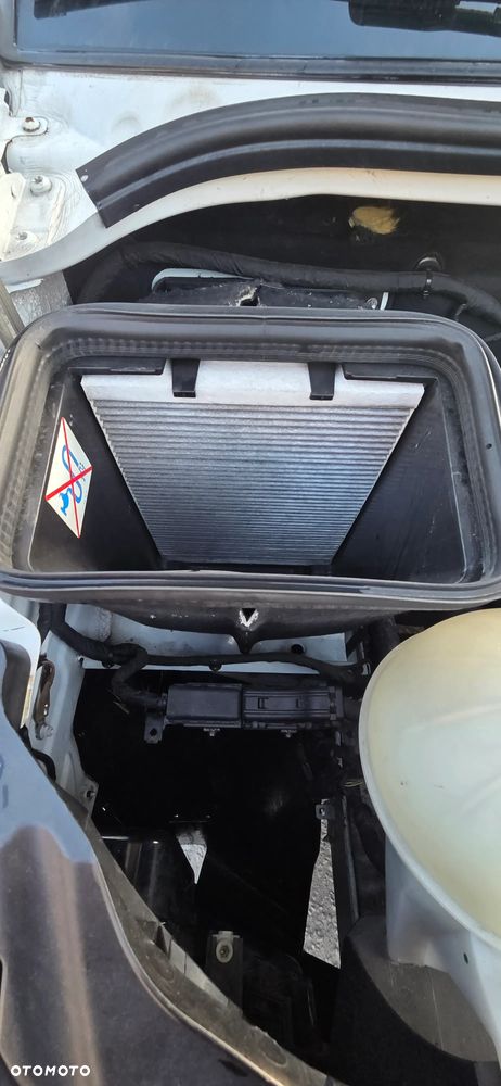 Mercedes-Benz Sprinter - 28