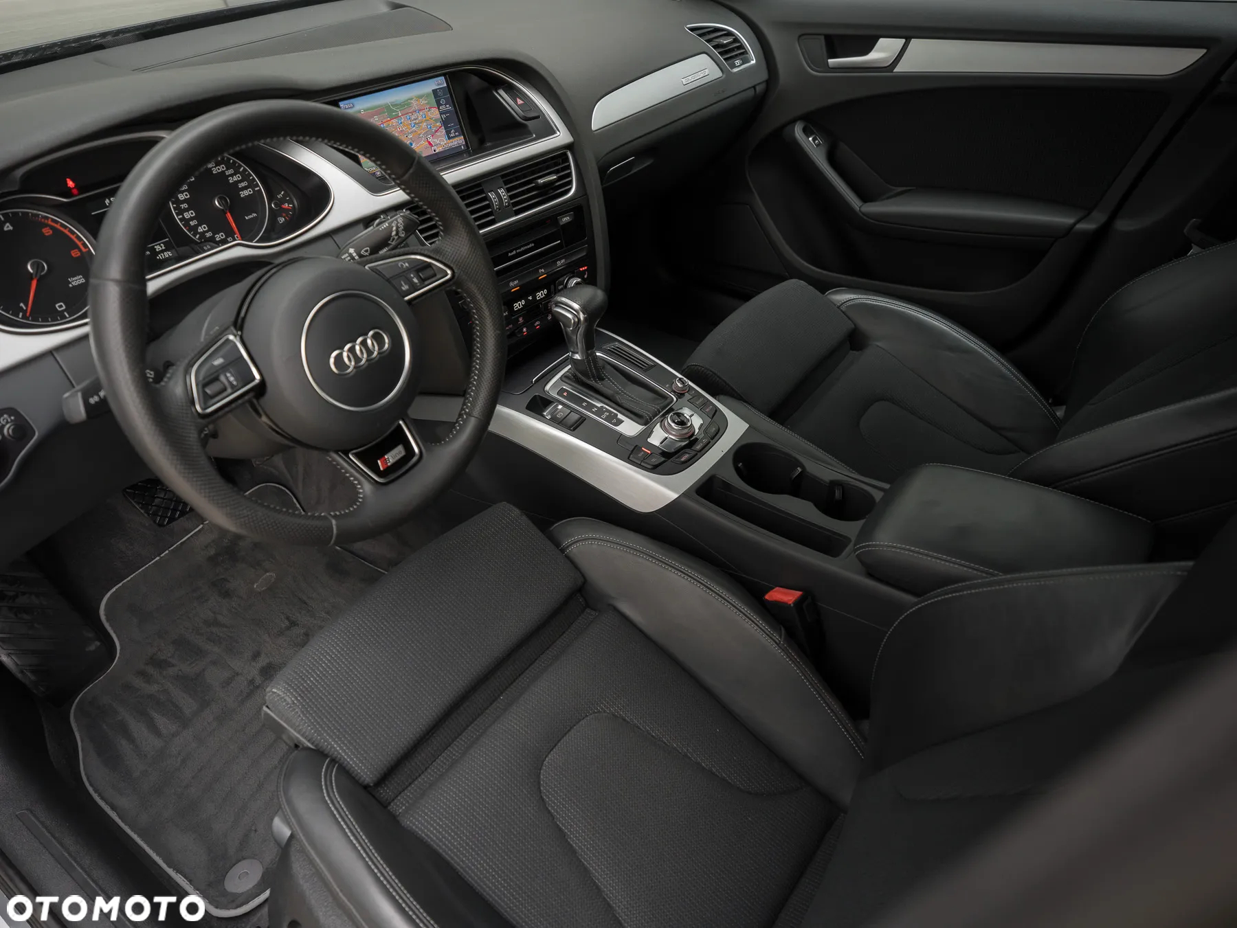 Audi A4 Avant 2.0 TDI DPF quattro S tronic S line Sportpaket - 26