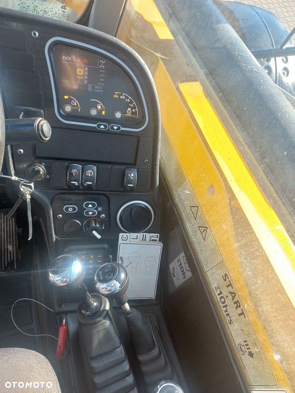 JCB 535-125 - 11