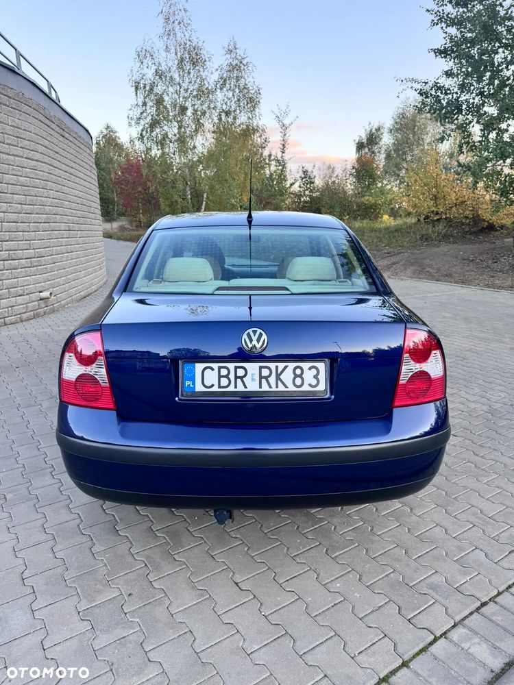 Volkswagen Passat - 21