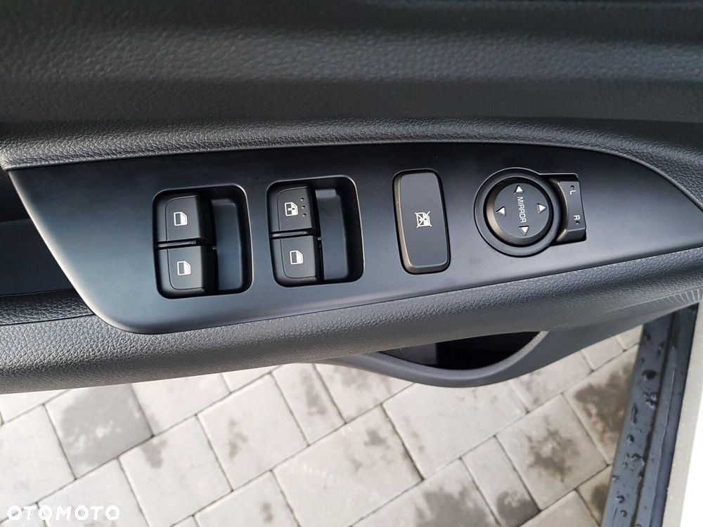 Kia Stonic 1.0 T-GDI M - 12