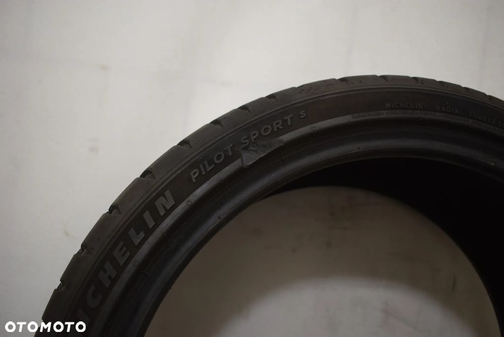 R19 235/35 Michelin Pilot Sport 5 - 7