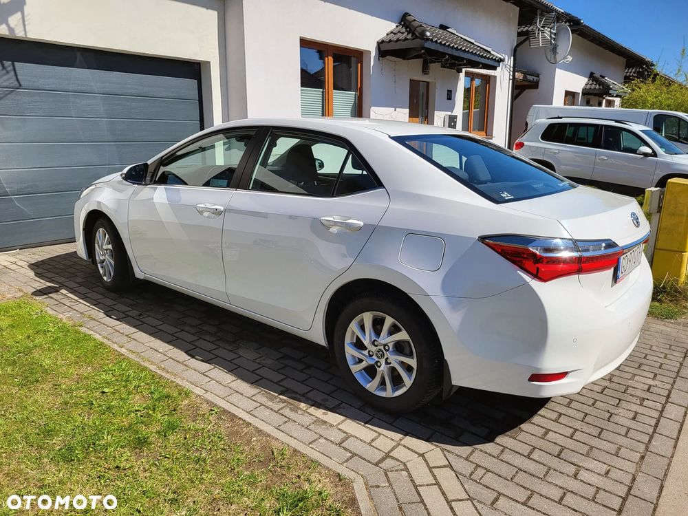 Toyota Corolla 1.6 Classic Plus - 4