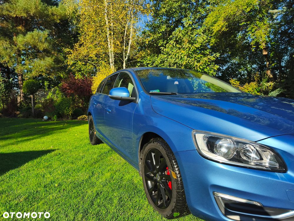 Volvo V60 D4 Momentum - 10